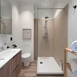 Modern 2-bedroom For 4 Guests, In A Prime Location Close To The Train Station And The Historic Center Of Daire Gent