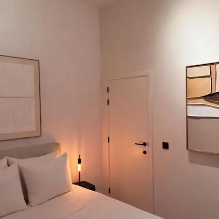 Modern 2-bedroom For 4 Guests, In A Prime Location Close To The Train Station And The Historic Center Of Apartment Ghent